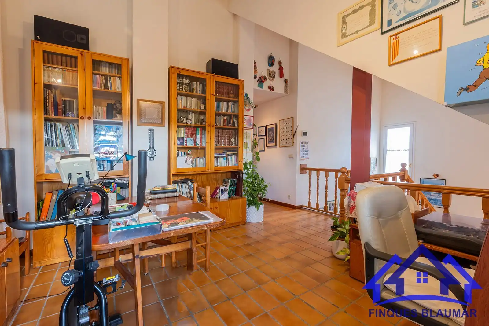 Sala d'estar de Casa o xalet en venda en Sant Iscle de Vallalta amb Calefacció, Jardí privat i Terrassa