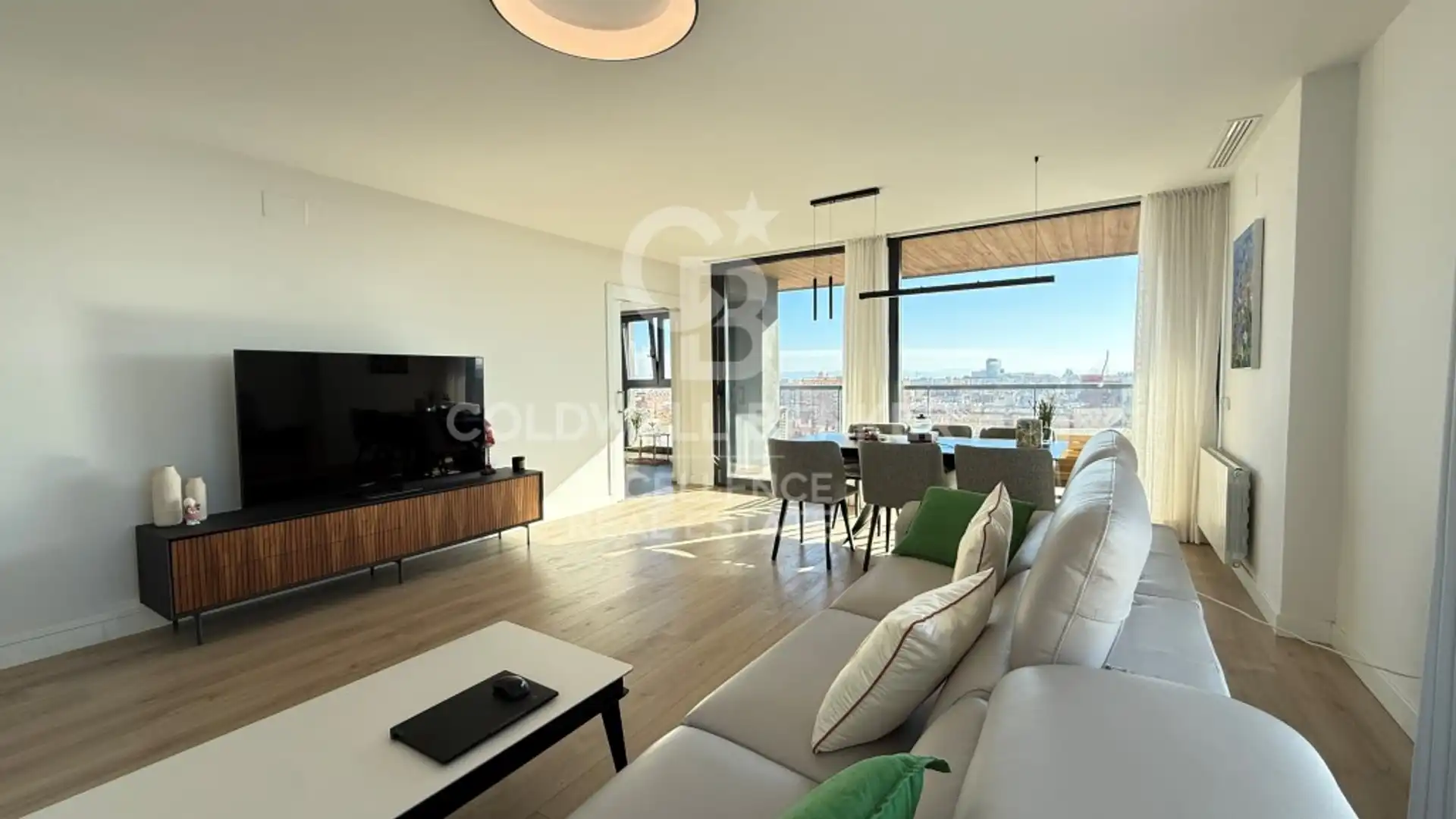 Flat for rent in Avenida Blasco Ibañez, Ciutat Jardí