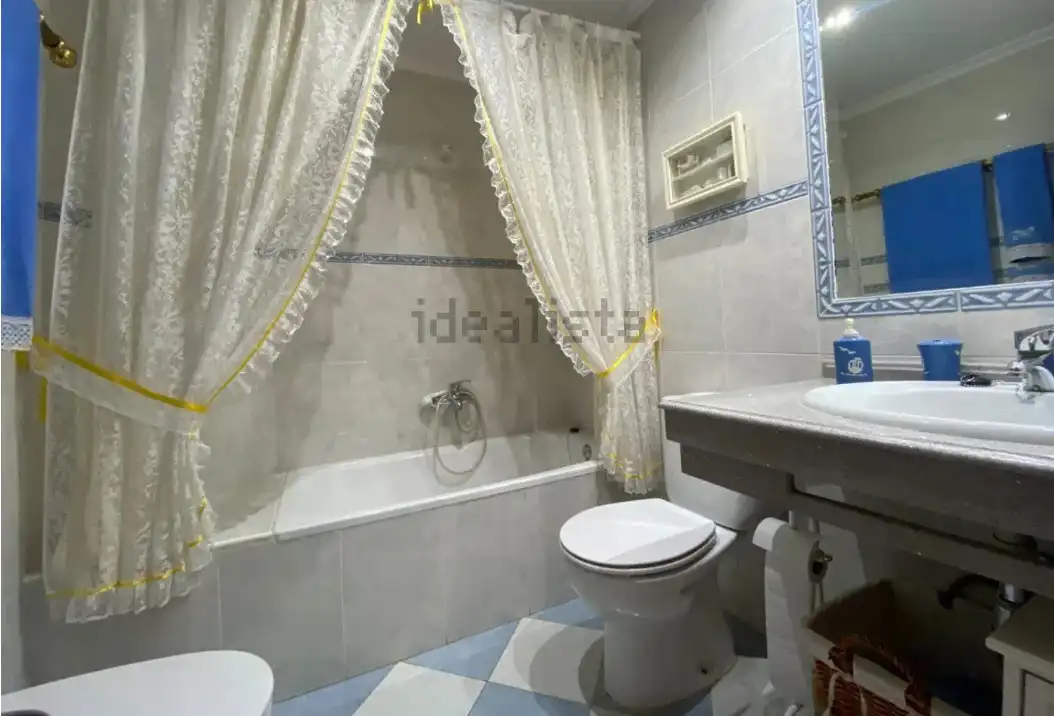 Baño de Casa o chalet en venta en Buenavista con Calefacción, Jardín privado y Parquet