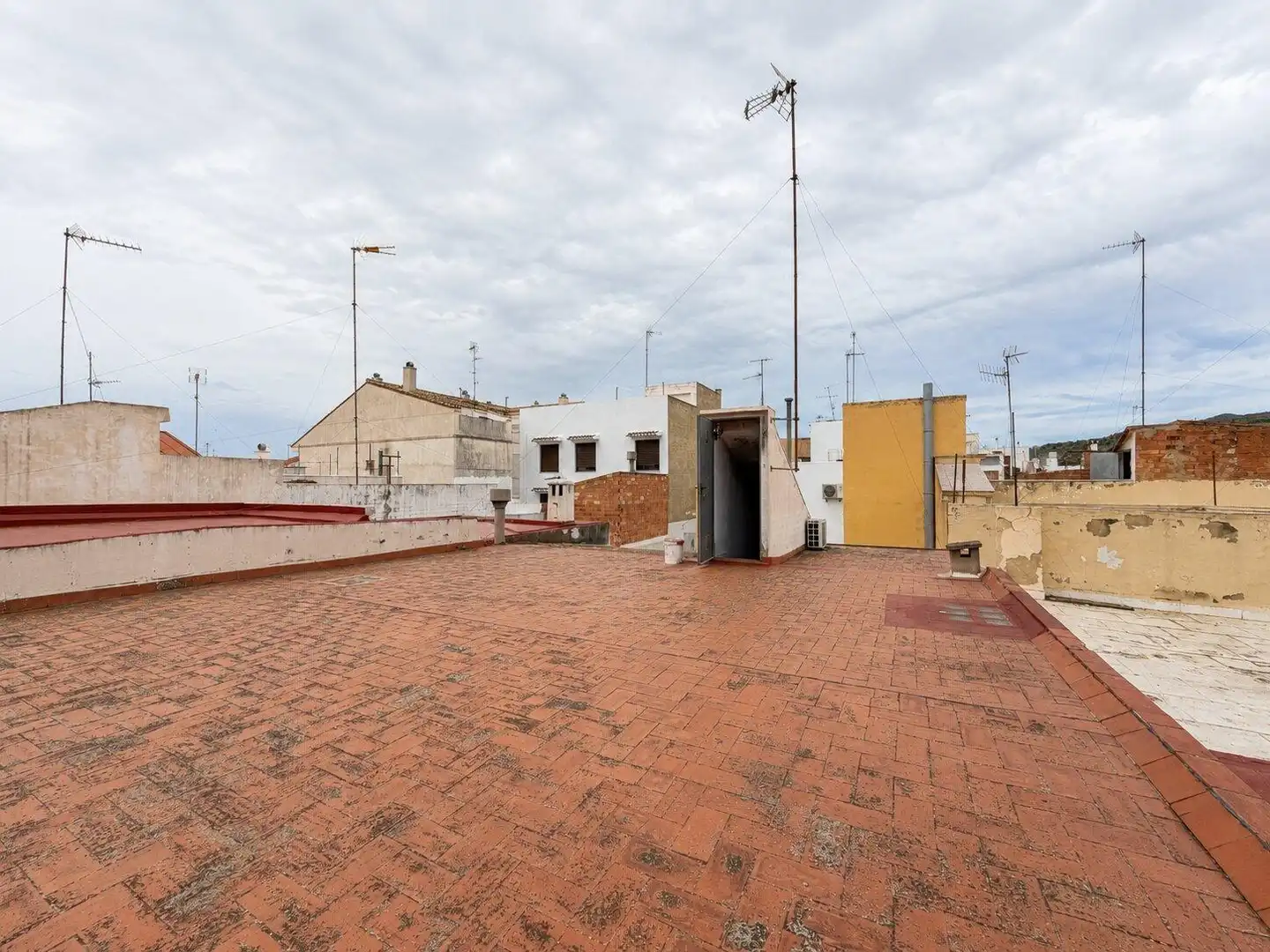 Vista exterior de Casa o xalet en venda en Puçol amb Aire condicionat, Terrassa i Balcó