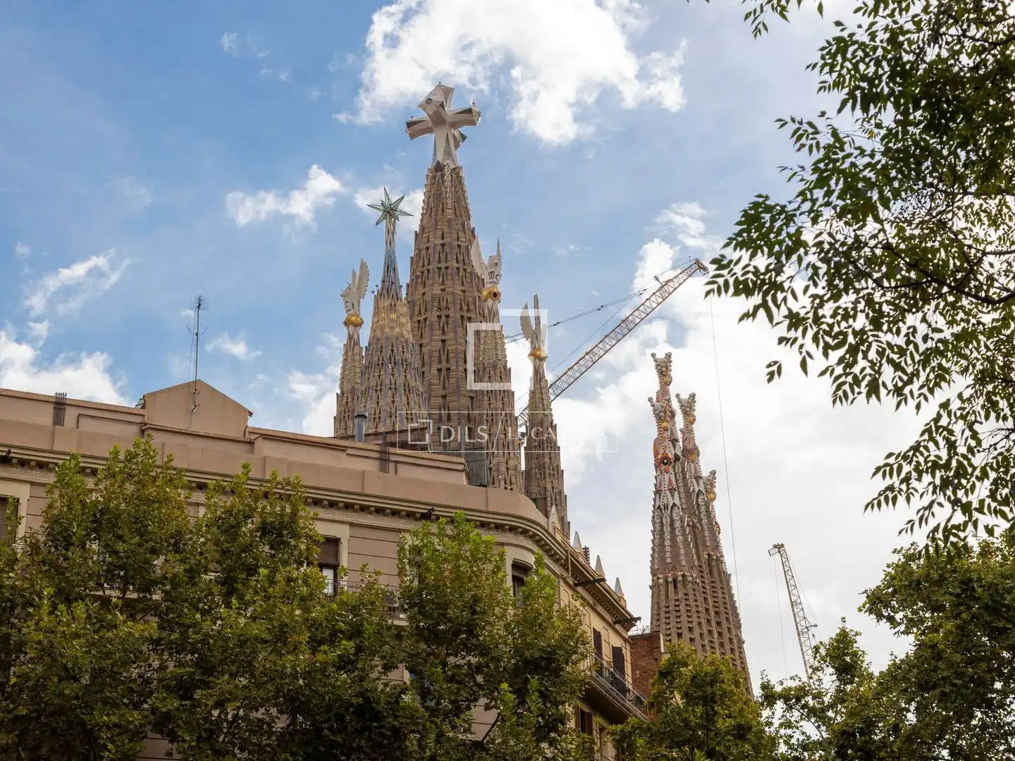 Vista exterior de Piso en venta en Eixample