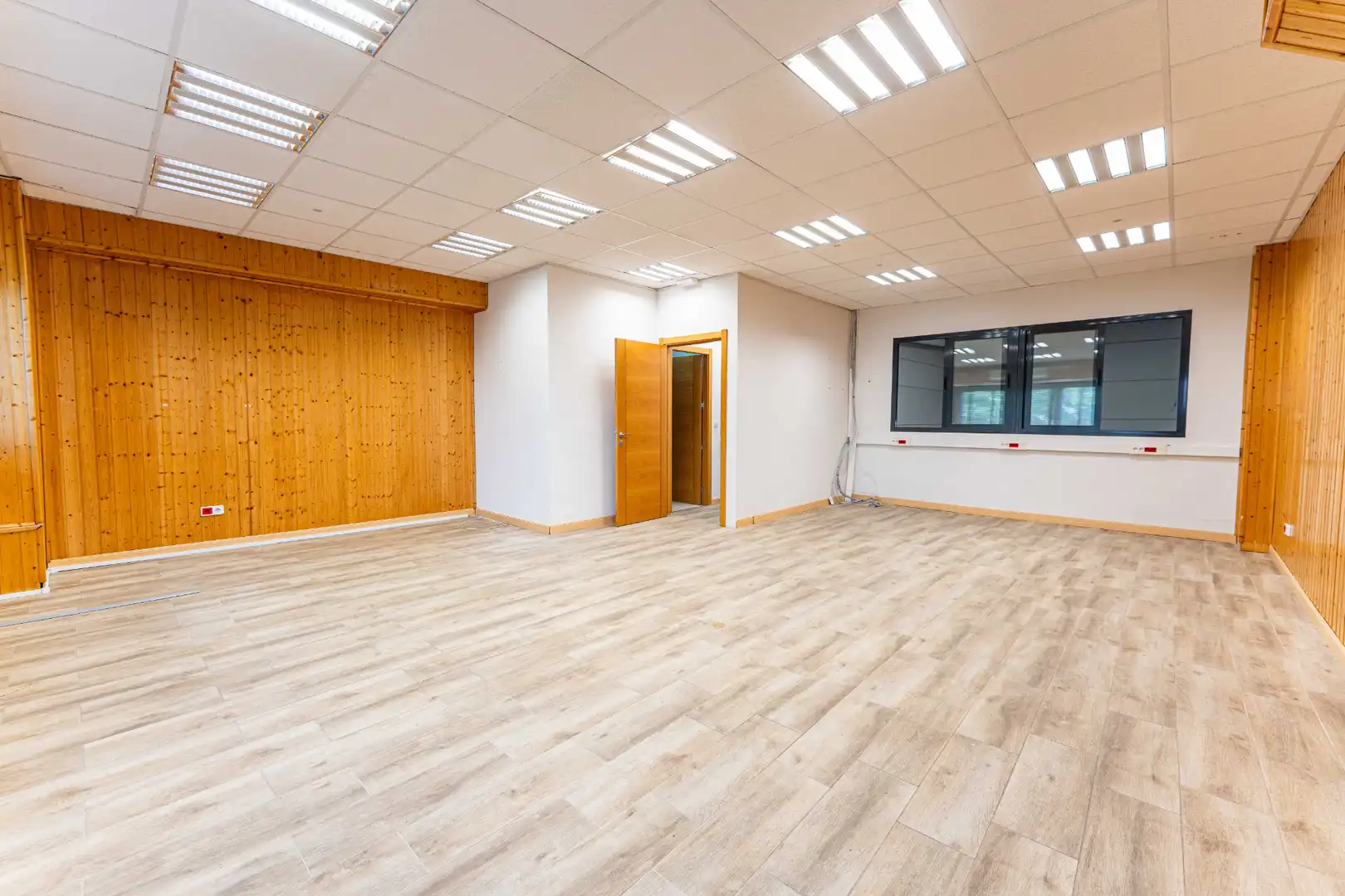 Nave industrial en venta en Arroyomolinos (Madrid)
