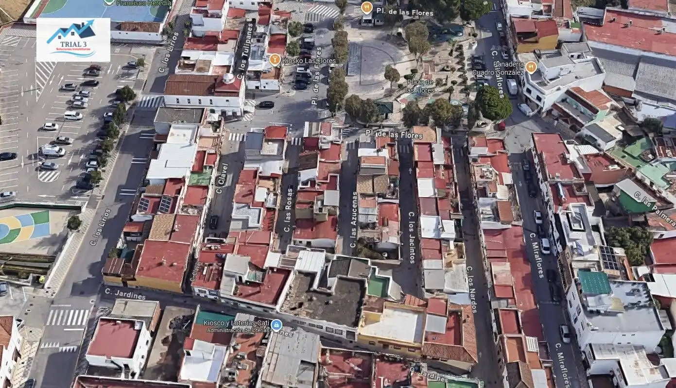 Adossat en venda a Calle AZUCENAS (TG), imagen 2
