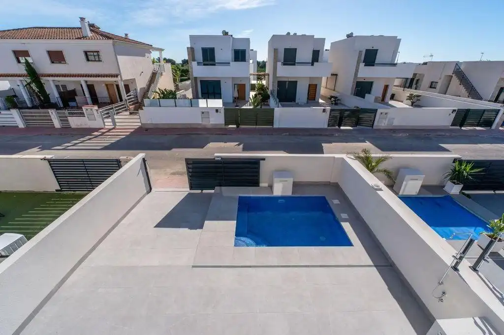 Reihenhaus mit Pool zum Verkauf in Daya Nueva, imagen 12