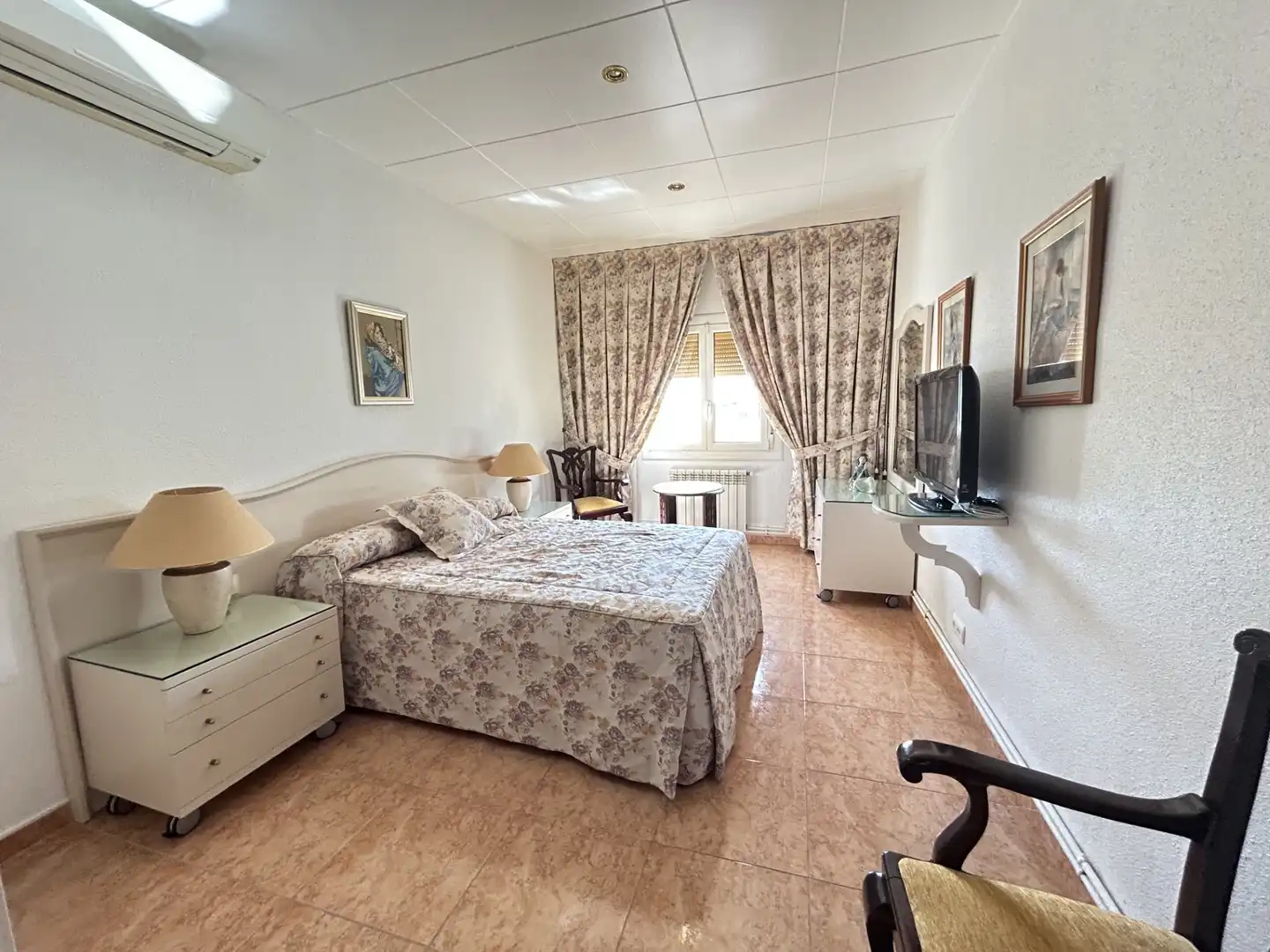 Habitación de Casa o chalet en venta en Viladecans con Aire acondicionado, Calefacción y Jardín privado