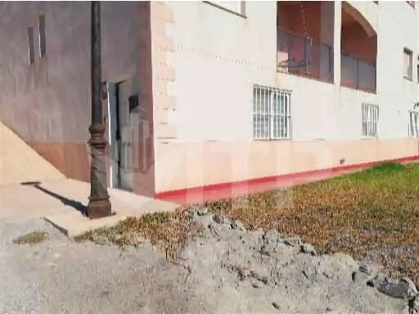 Vista exterior de Local en venta en Sorvilán