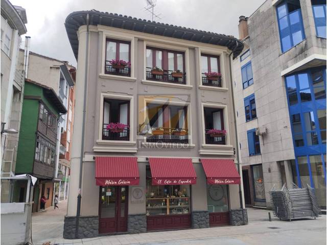 Edificio en Venta en Laviana