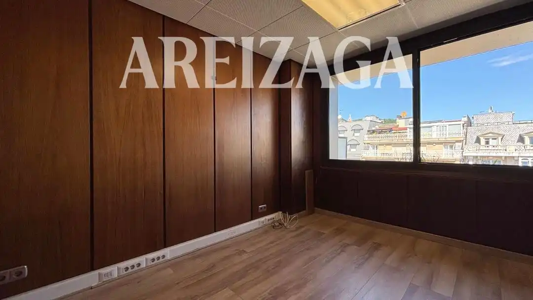 Ufficio con ascensore in affitto a Askatasunaren Hiribidea 7, imagen 4