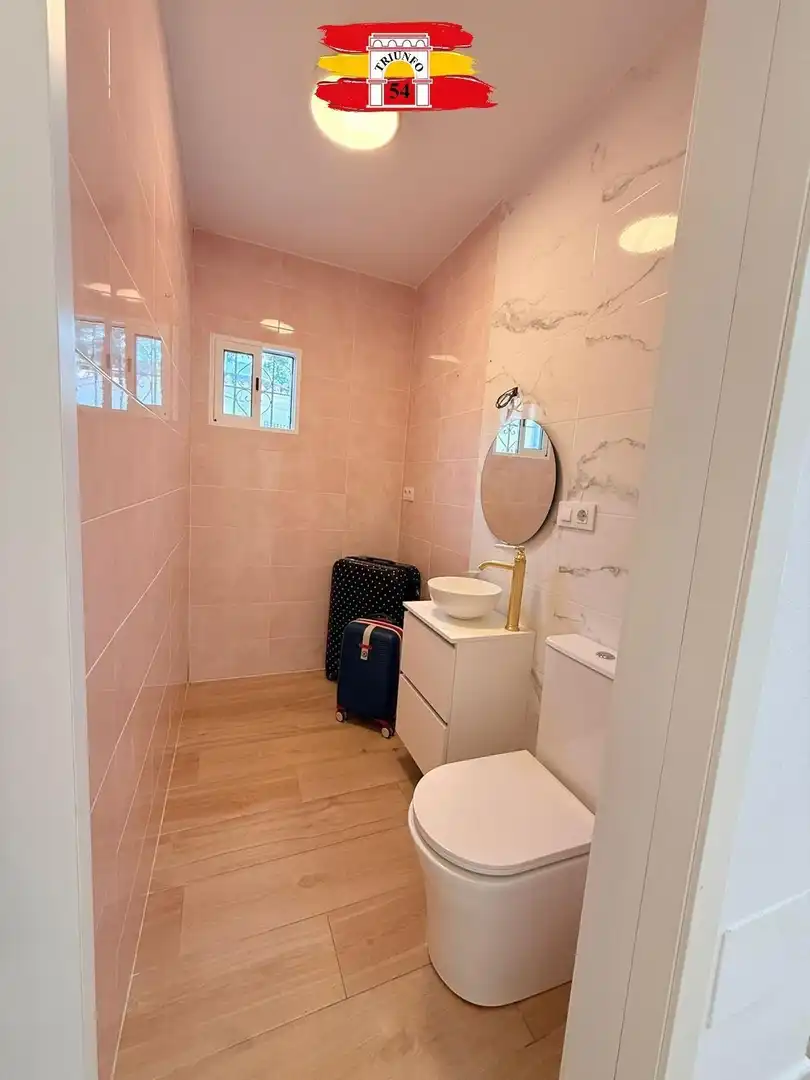Badezimmer von Haus oder Chalet zum Verkauf in Pilar de la Horadada mit Klimaanlage, Privatgarten und Schwimmbad