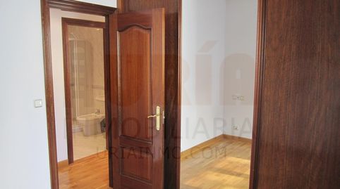 Photo 3 of Flat for sale in Plaza de Los Ferrocarriles Economicos de Asturias, Milán - Pumarín, Oviedo