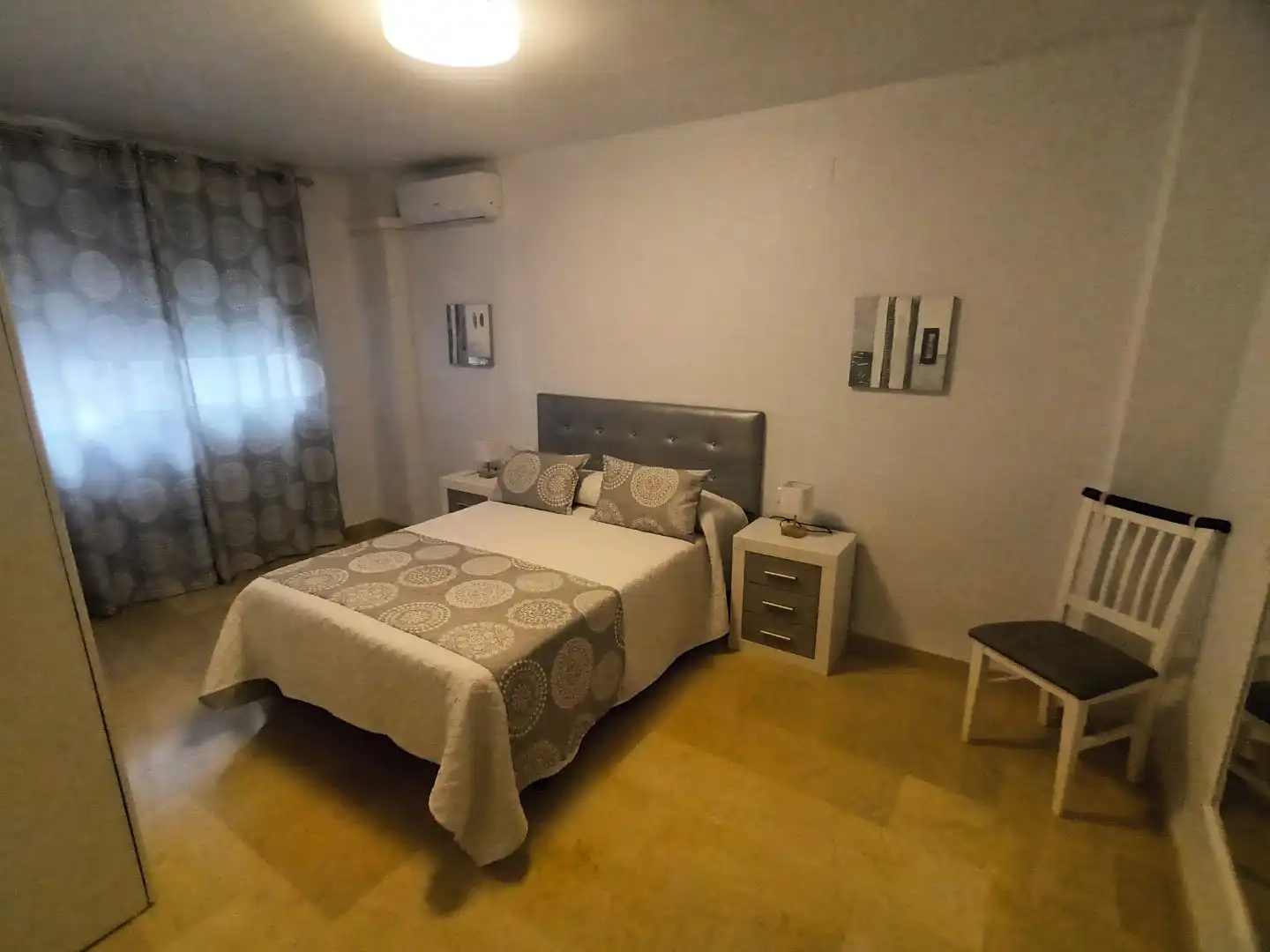 Piso en venta en Calle Ángel Ganivet, 14, Ciudad Jardín - Zoco
