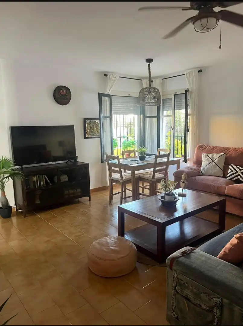 Apartamento con terraza en venta en San Luis de Sabinillas