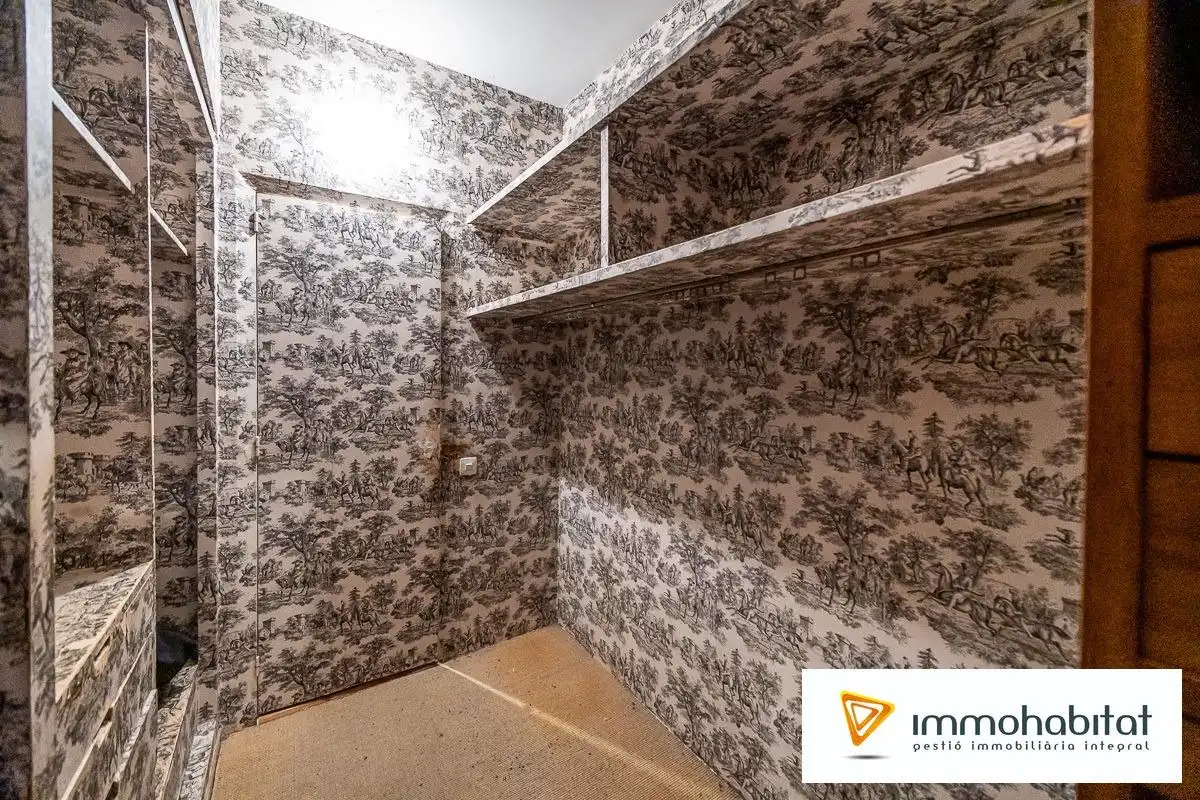 Piso en venta en Sabadell con Aire acondicionado, Calefacción y Parquet