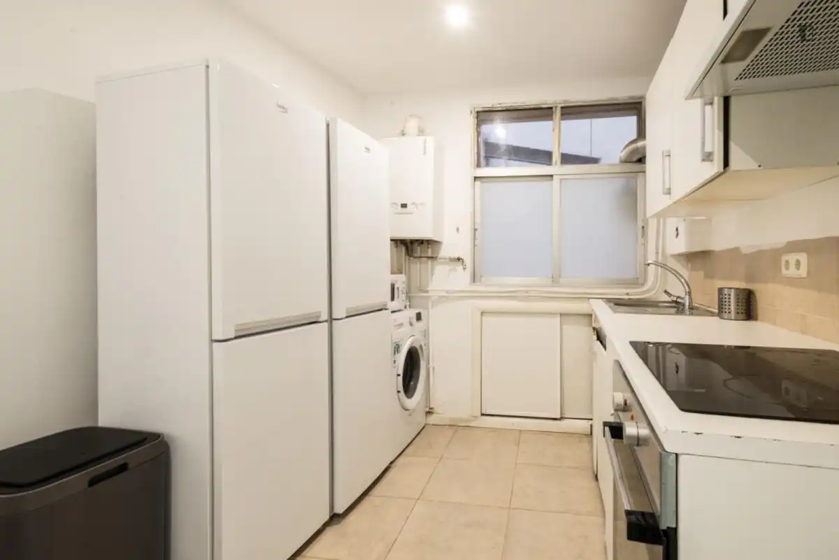 Habitación en Cortes - Huertas