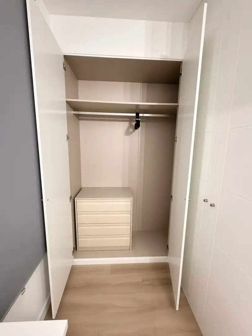 Dormitori de Apartament en venda en Marbella amb Aire condicionat, Terrassa i Piscina