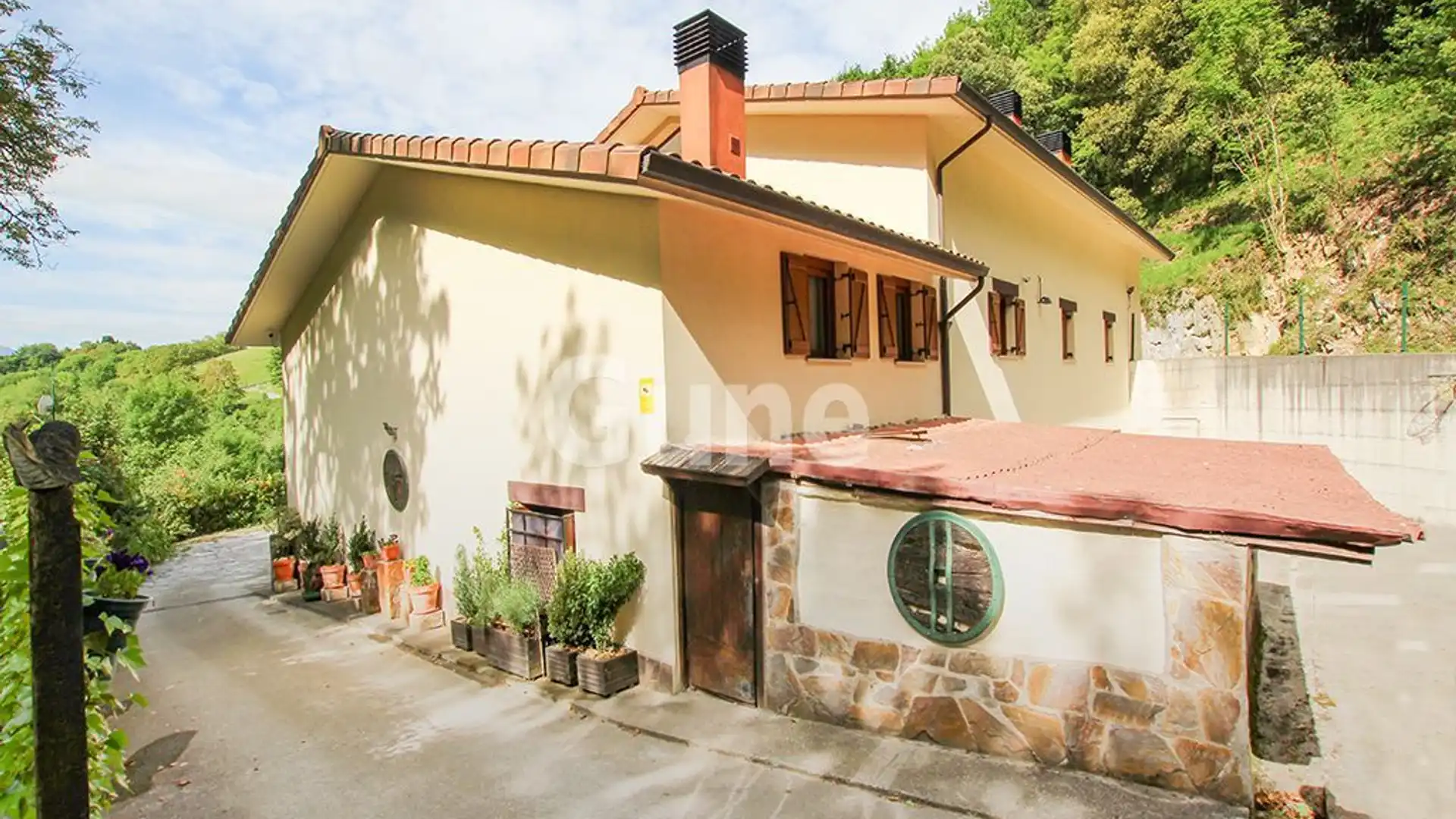 Vista exterior de Casa o chalet en venta en Ezkio-Itsaso con Calefacción