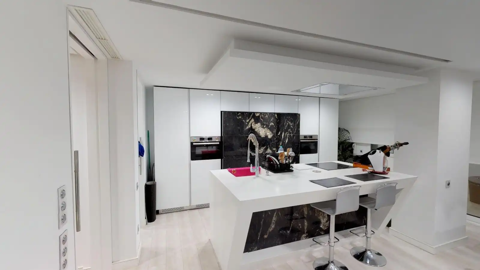 Kitchen of Duplexes for sale in Vélez-Málaga  with Air Conditioner and Community pool