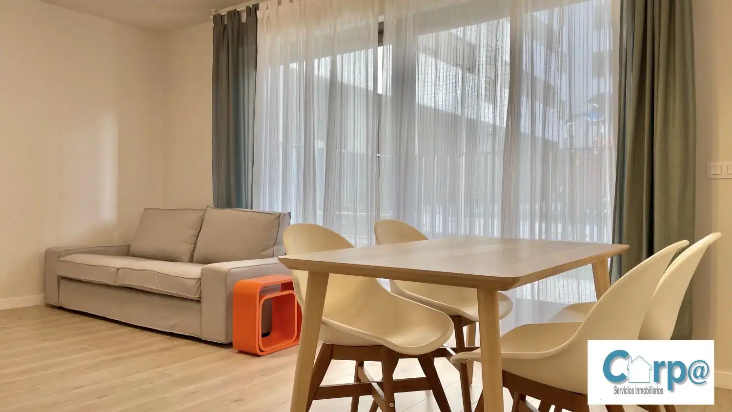 Wohnzimmer von Wohnung zur Miete in  Pamplona / Iruña mit Heizung, Terrasse und Abstellraum