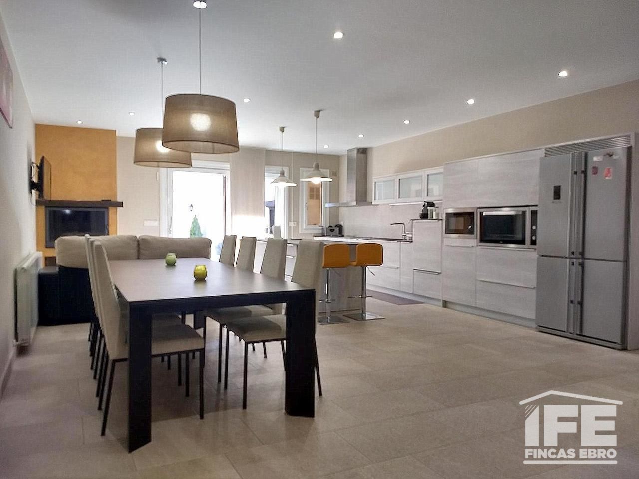 Kitchen of House or chalet for sale in Alagón  with Air Conditioner, Heating and Private garden