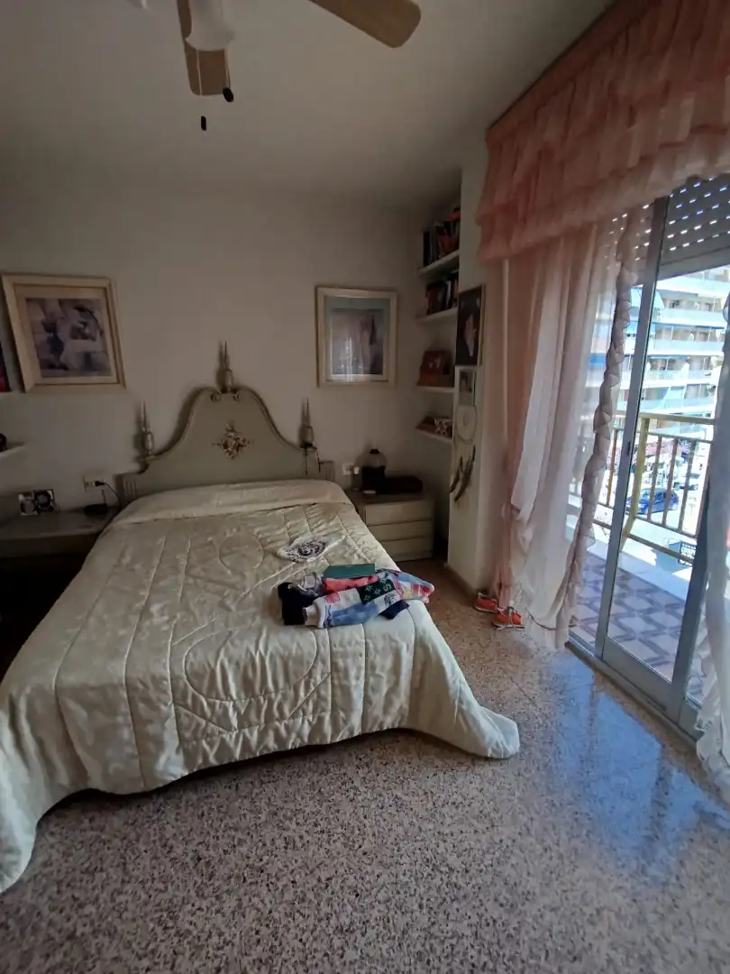 Dormitori de Pis en venda en El Campello amb Moblat i Balcó