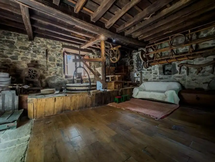 Casa o chalet en venta en Pesaguero con Calefacción, Terraza y Amueblado