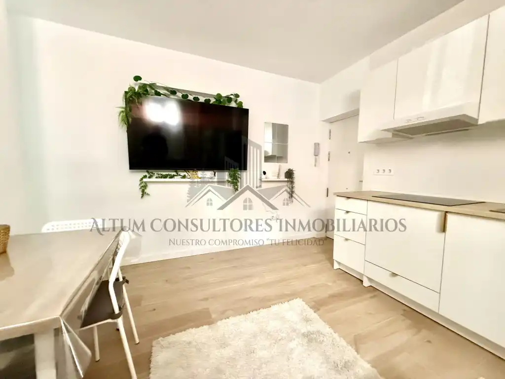 Bedroom of Flat for rent in Sevilla