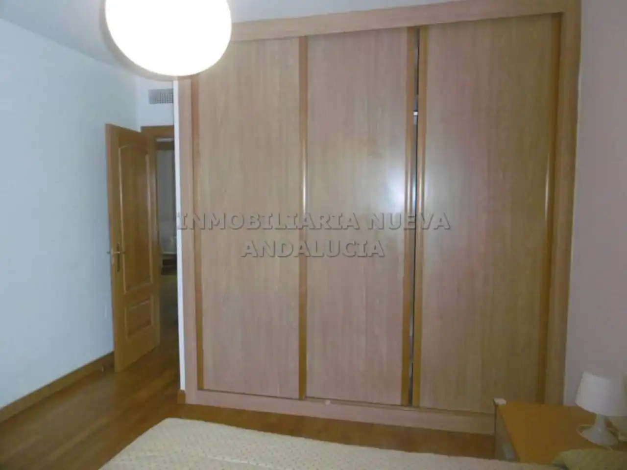 Habitación de Piso de alquiler en Almería con Aire acondicionado, Terraza y Amueblado