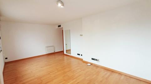 Foto 4 de Pis de lloguer a Sant Marian, Barri del Centre, Terrassa