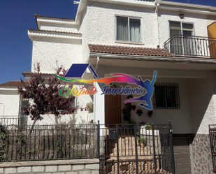 Exterior view of Single-family semi-detached for sale in Villacañas  with Air Conditioner and Terrace