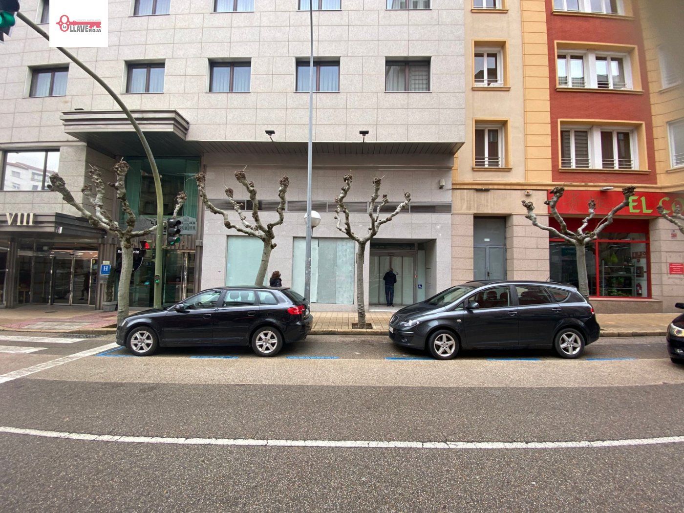 Vista exterior de Local de alquiler en Soria Capital 