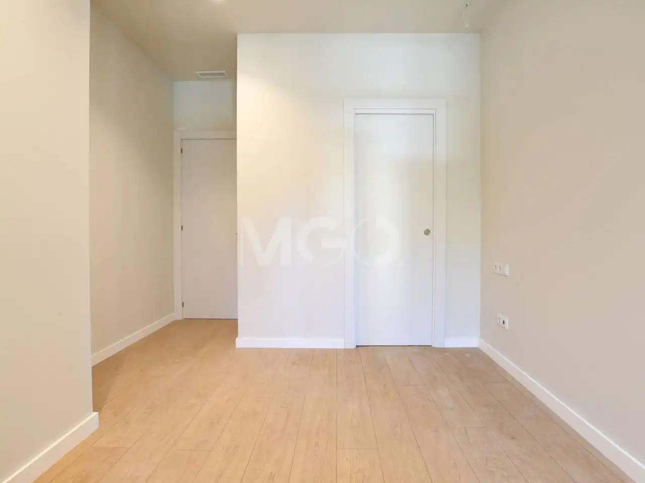 Habitación de Piso en venta en Vic con Calefacción, Parquet y Terraza