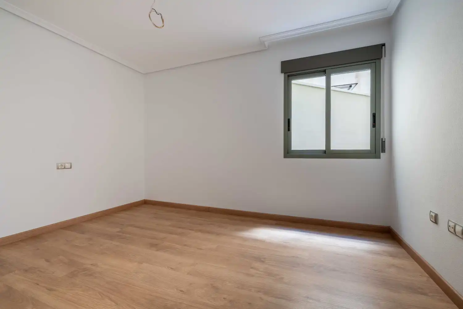 Wohnung zum Verkauf in Murcia mit Parkett, Abstellraum und Balkon