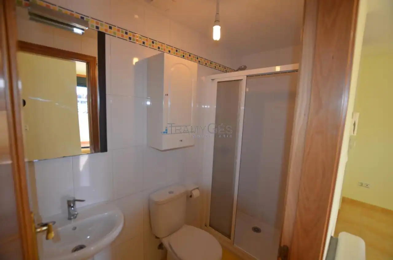 Baño de Ático en venta en O Rosal   con Calefacción, Terraza y Trastero