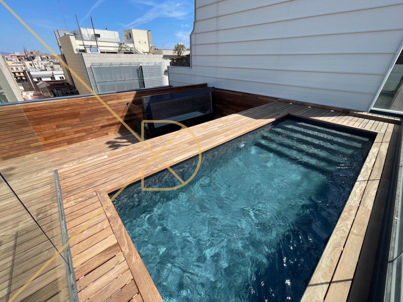 Swimming pool of Attic for sale in  Barcelona Capital  with Air Conditioner, Heating and Private garden