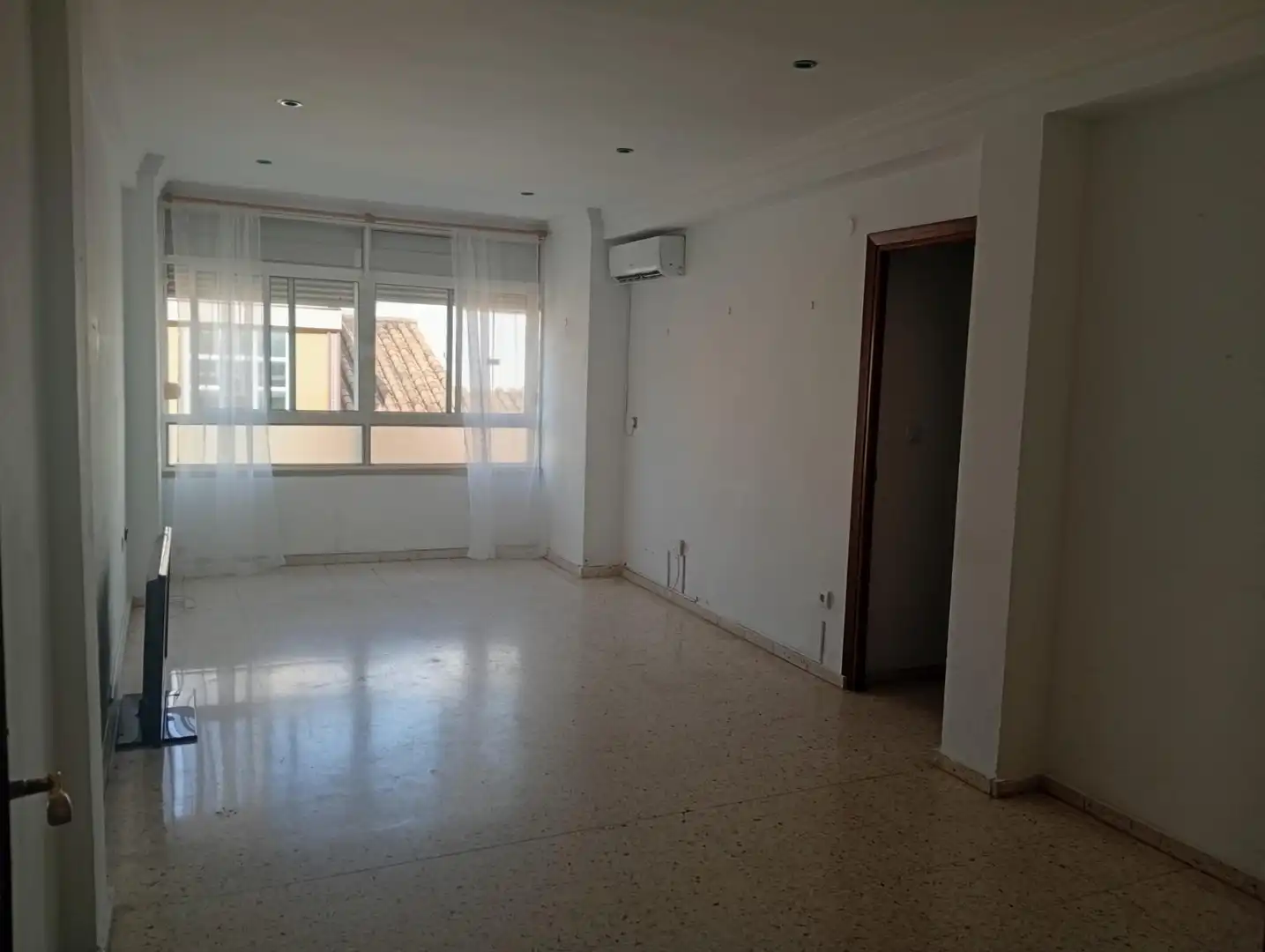 Living room of Flat for sale in Alcalá de Guadaira  with Air Conditioner and Storage room