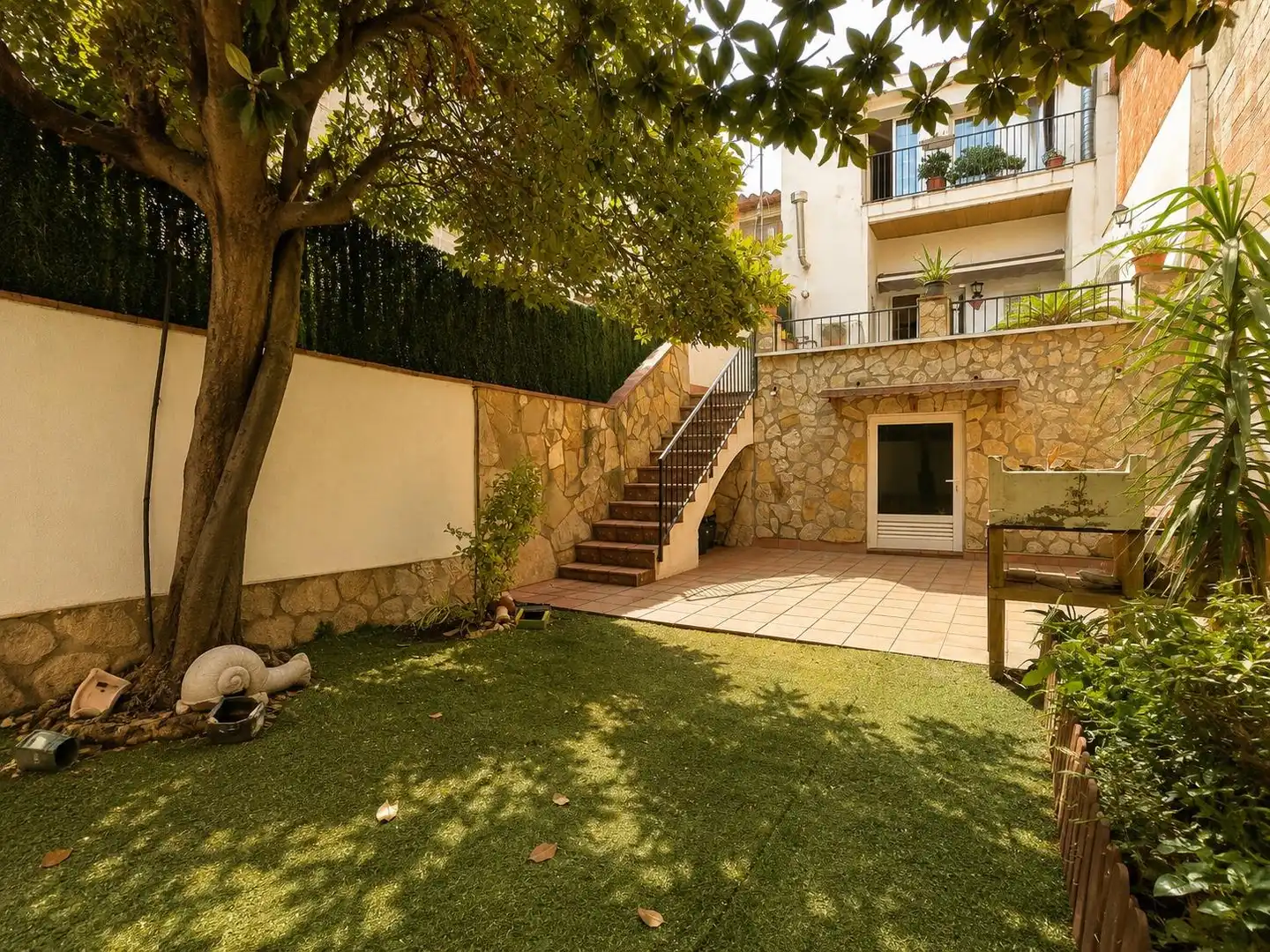 Terrassa de Casa o xalet en venda en Molins de Rei amb Aire condicionat, Calefacció i Jardí privat