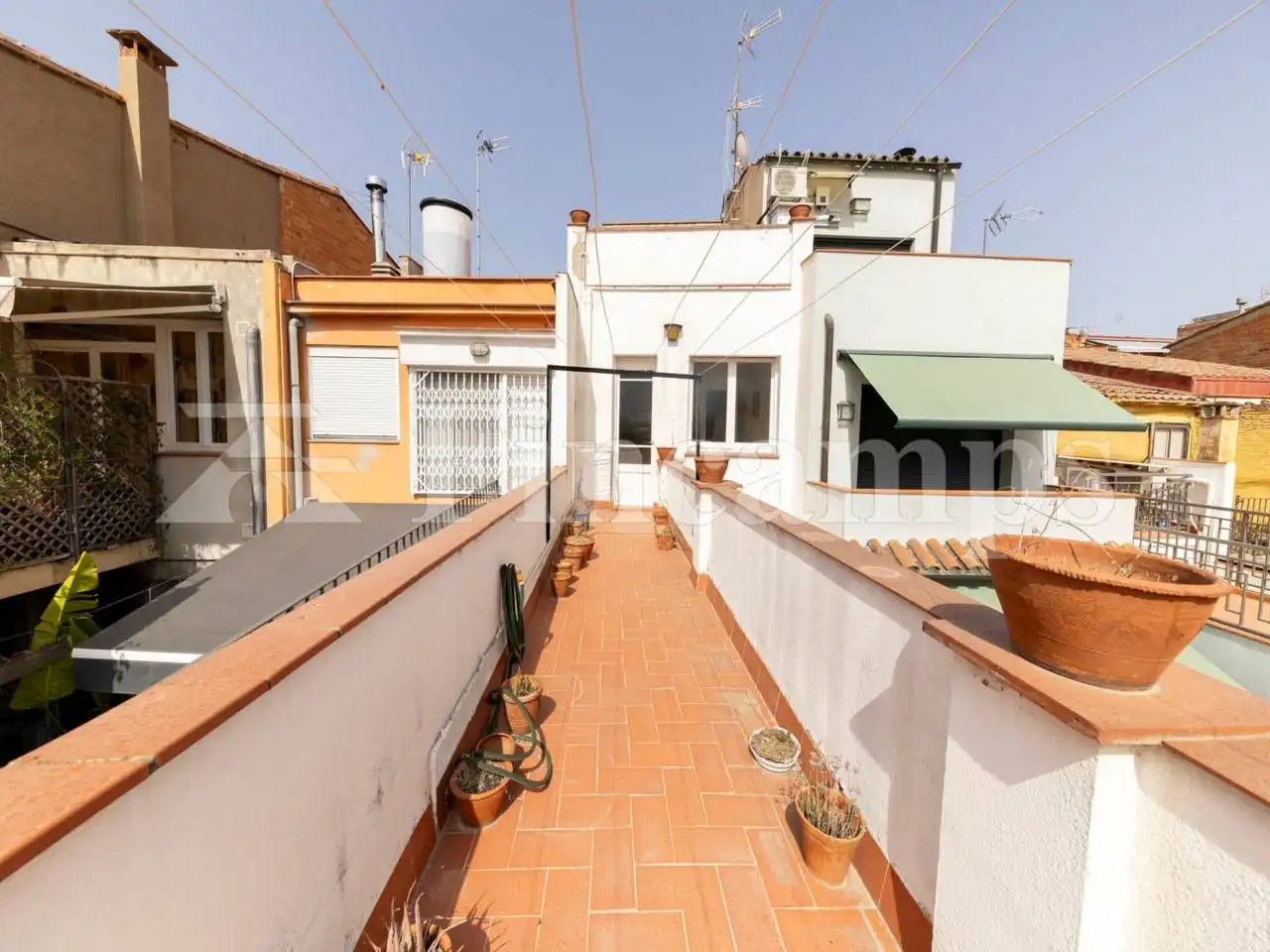 Vista exterior de Casa o xalet en venda en Sabadell amb Terrassa