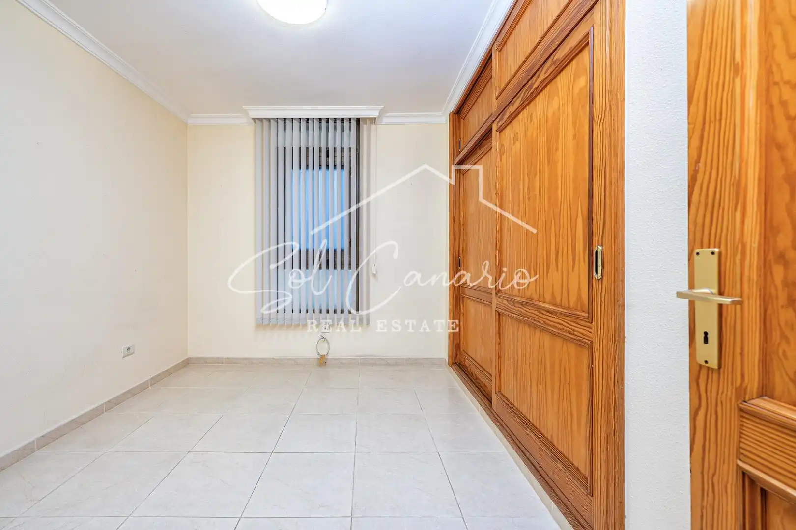 Bedroom of Flat for sale in Las Palmas de Gran Canaria  with Alarm