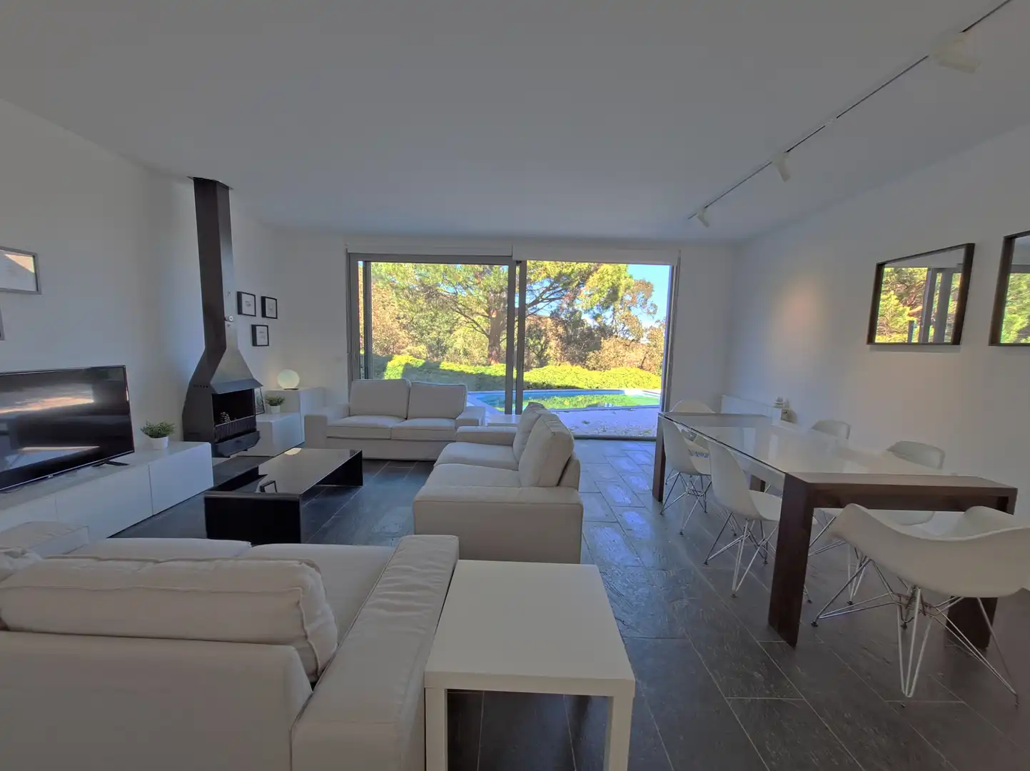 Sala d'estar de Casa o xalet en venda en La Selva de Mar amb Jardí privat, Terrassa i Piscina