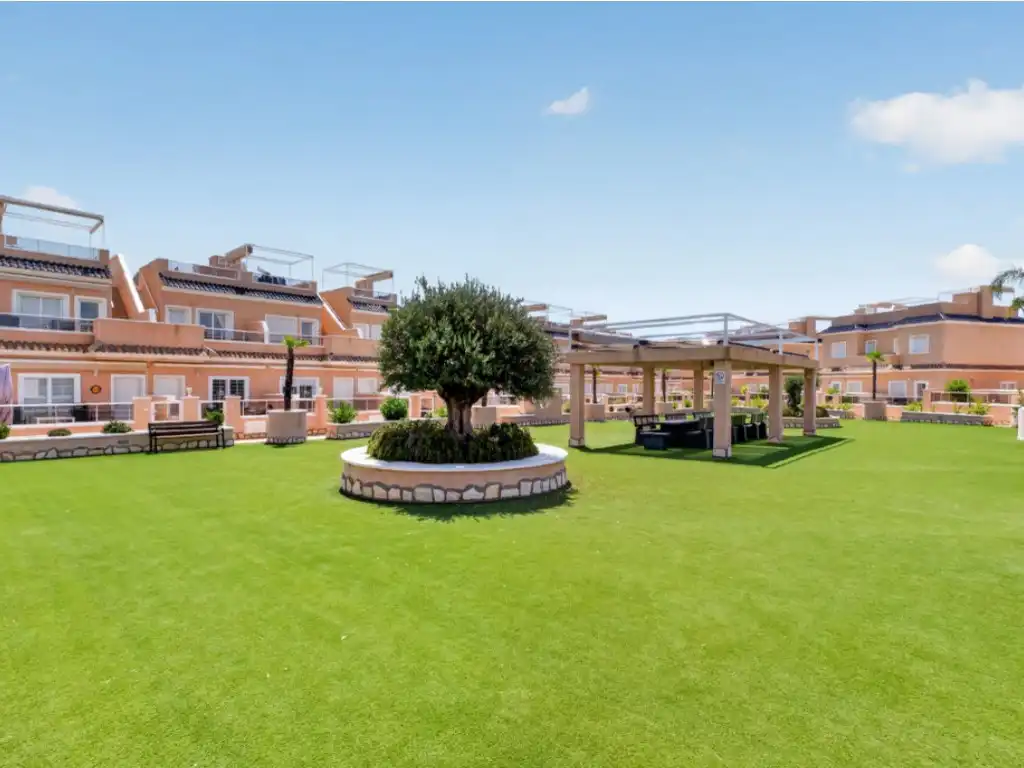 Terraza de Casa adosada en venta en Orihuela con Aire acondicionado, Jardín privado y Terraza