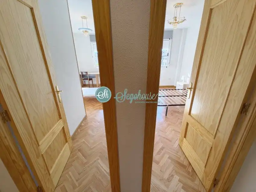 Wohnung zur Miete in Segovia mit Heizung, Parkett und Terrasse