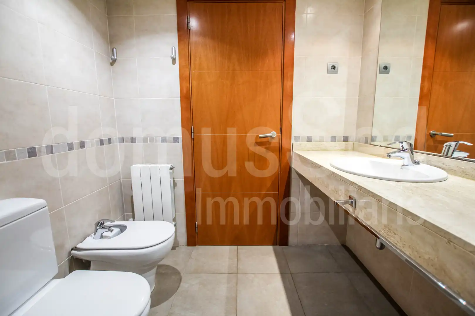 Baño de Piso de alquiler en El Masnou con Aire acondicionado, Calefacción y Parquet