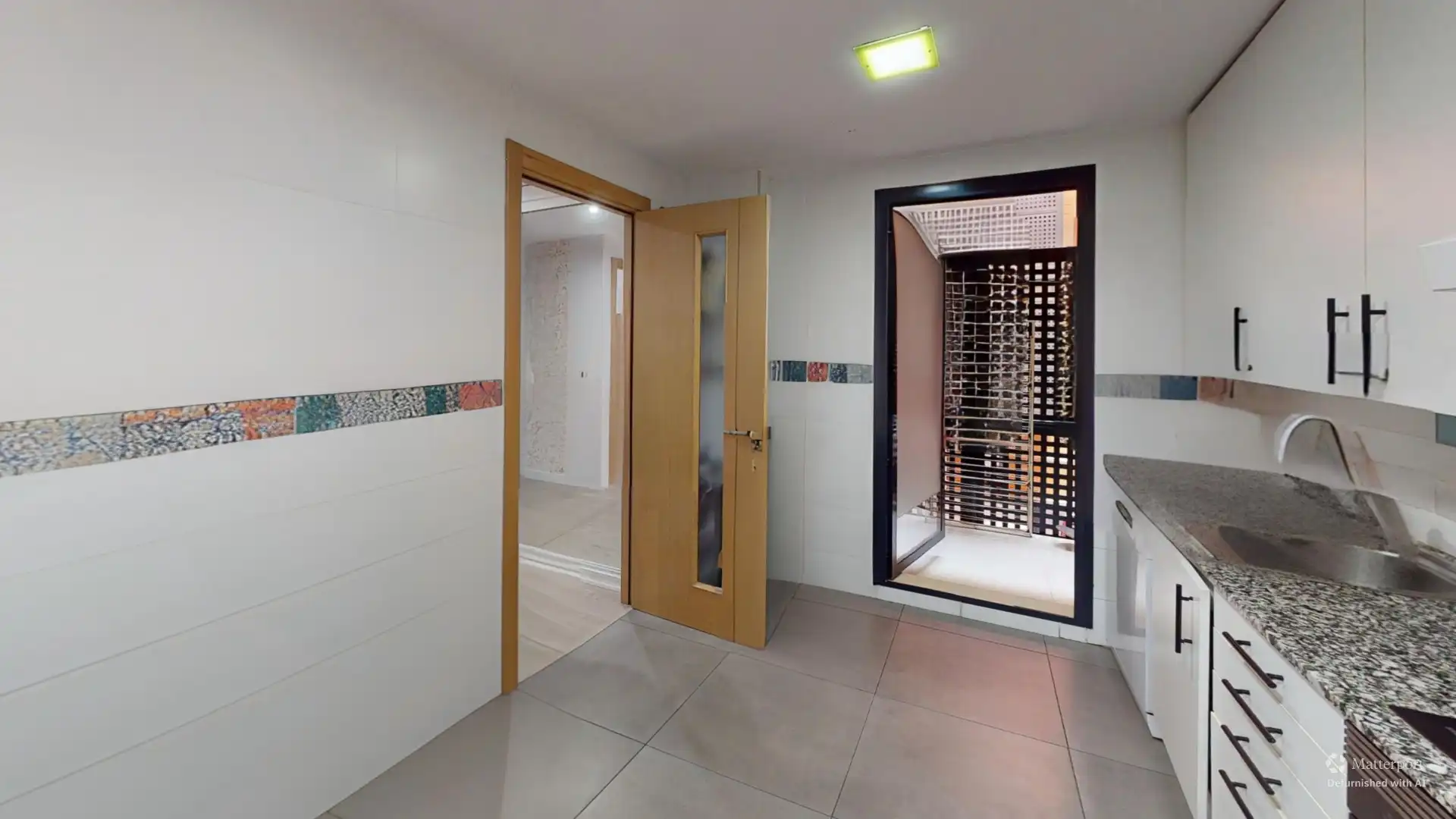 Flat for sale in Avenida 3 de Abril de 1979, Haygon - Universidad