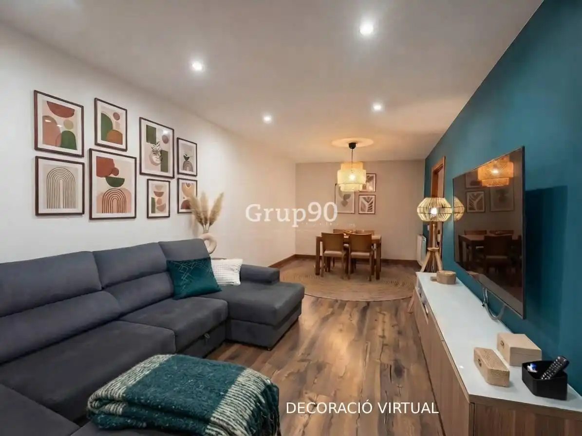 Sala de estar de Casa adosada en venta en Puigverd de Lleida con Aire acondicionado, Calefacción y Parquet
