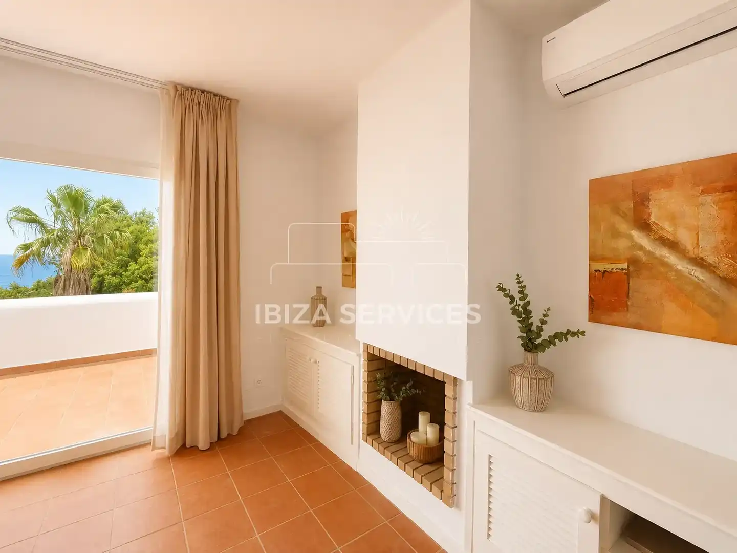 Sala de estar de Casa o chalet de alquiler en Santa Eulària des Riu con Aire acondicionado, Jardín privado y Piscina