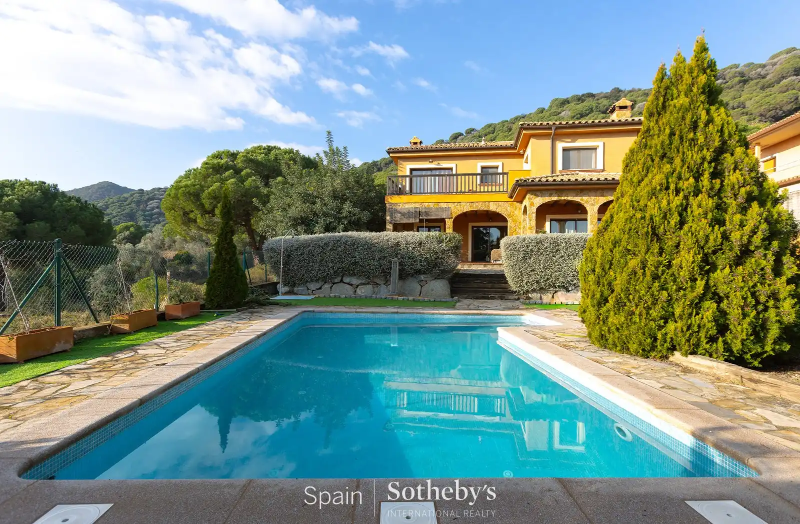 Casa con piscina en venta en Nucli Urbà, imagen 7