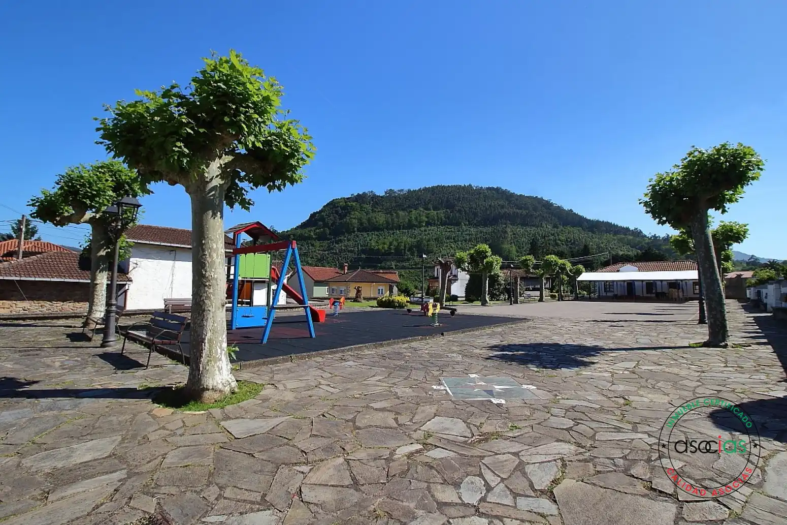 Vista exterior de Casa adosada en venta en Pravia con Calefacción
