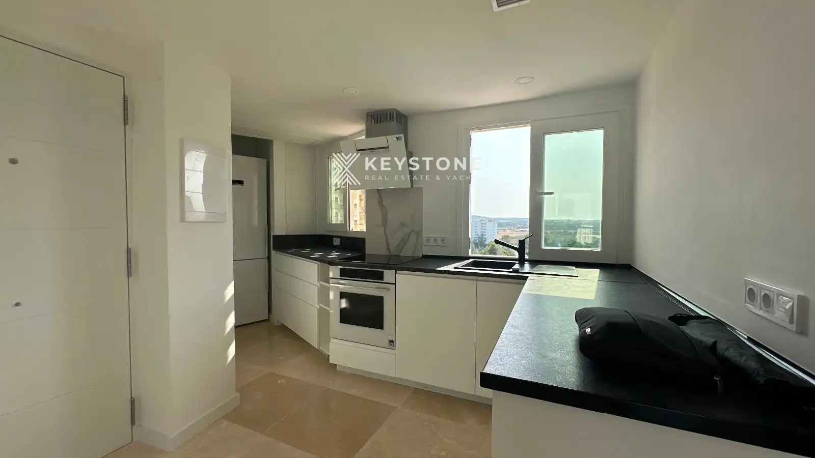Flat for rent in Avinguda S'Olivera, Magaluf