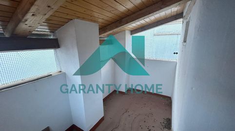 Se vende vivienda y local en zona Pintores Plaza Mayor