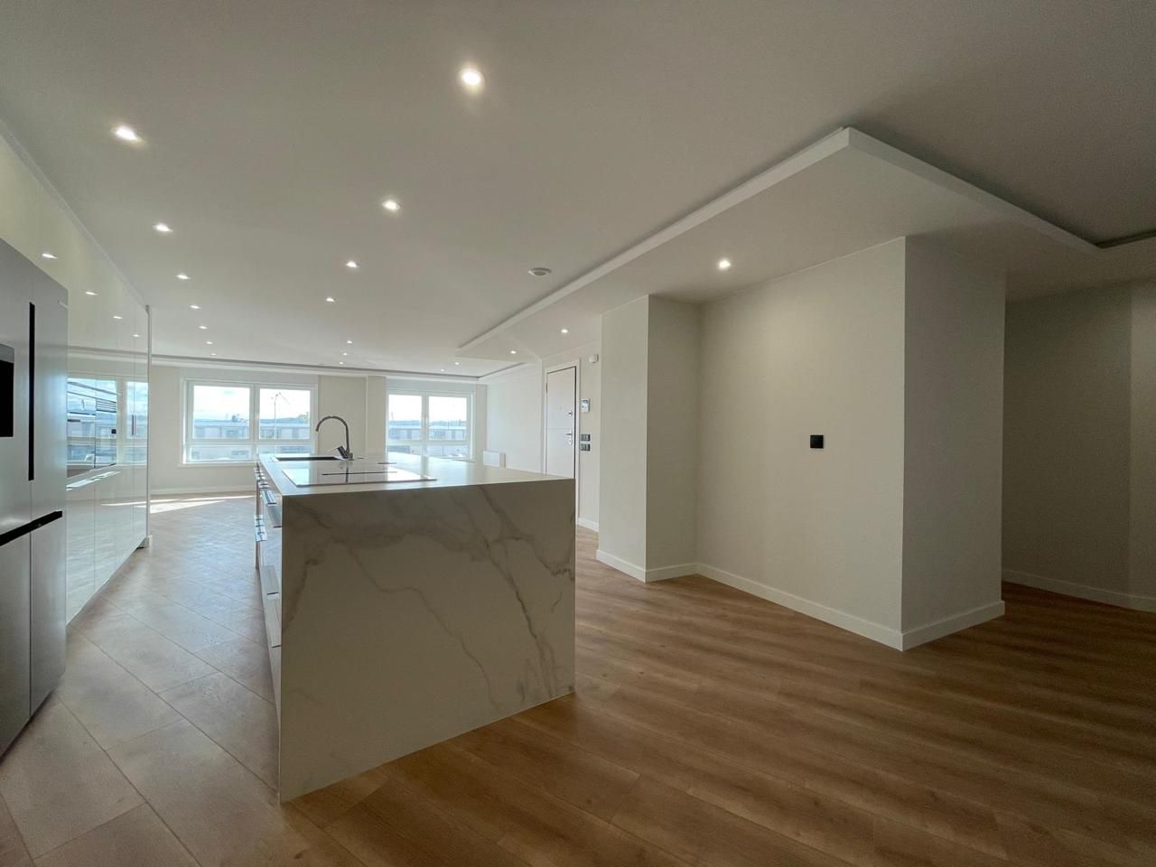 Cuina de Pis en venda en A Coruña Capital  amb Aire condicionat, Calefacció i Terrassa